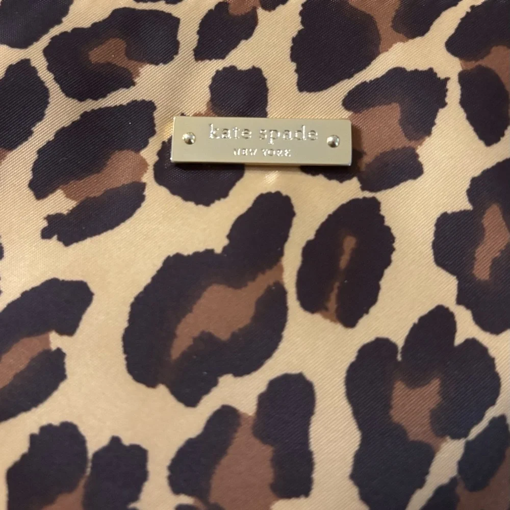 kate spade leopard print shoulder bag - Like New - Picture 3 of 8